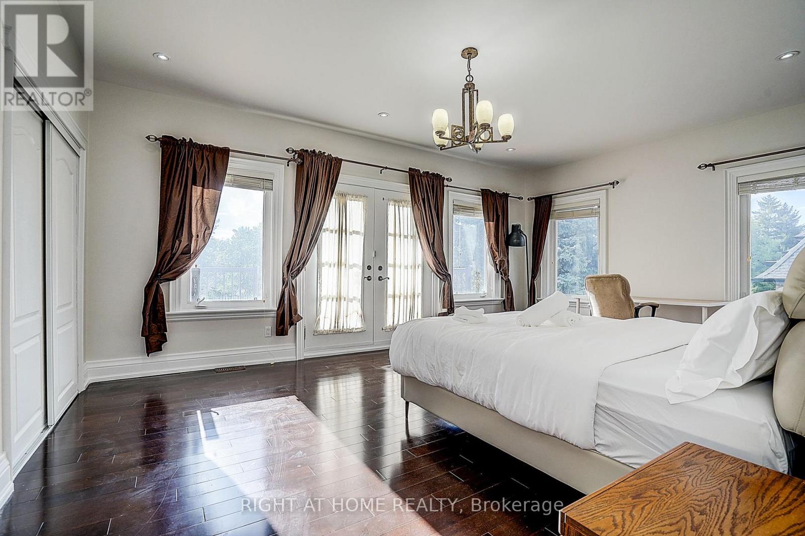 16 Fairview Avenue, Richmond Hill, Ontario  L4C 6L2 - Photo 35 - N13739198