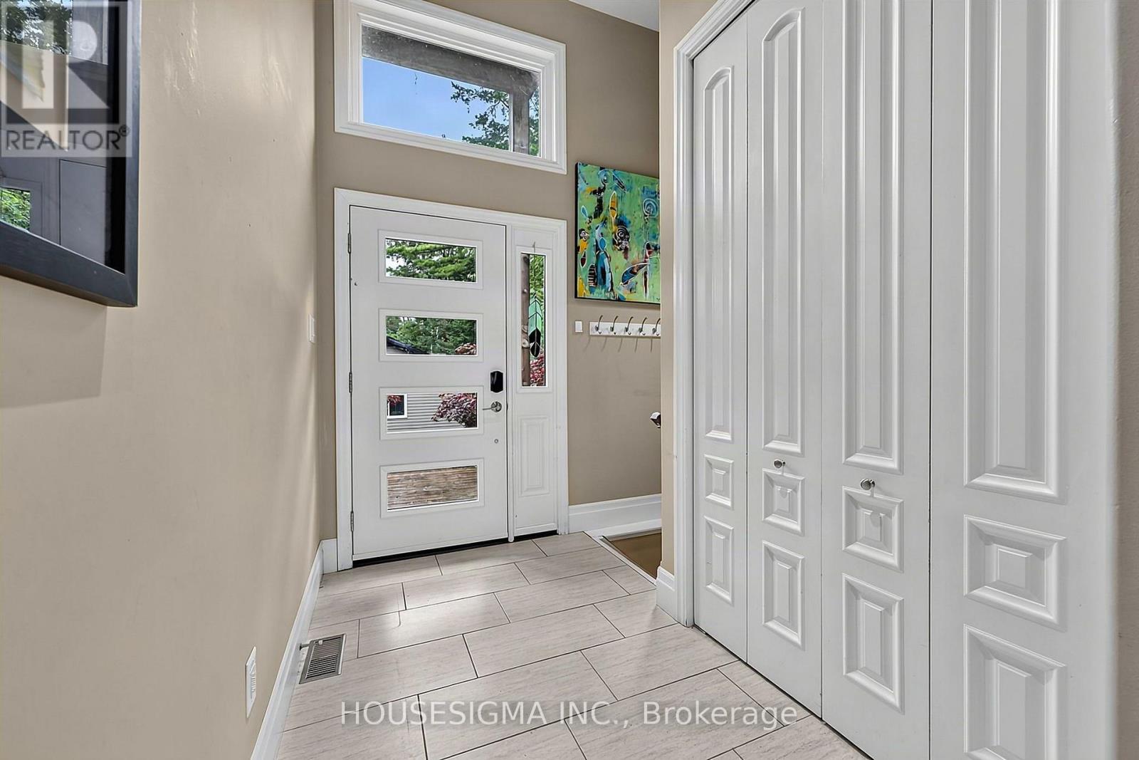 1046 River Road, Wasaga Beach, Ontario  L9Z 2P6 - Photo 7 - S13739190