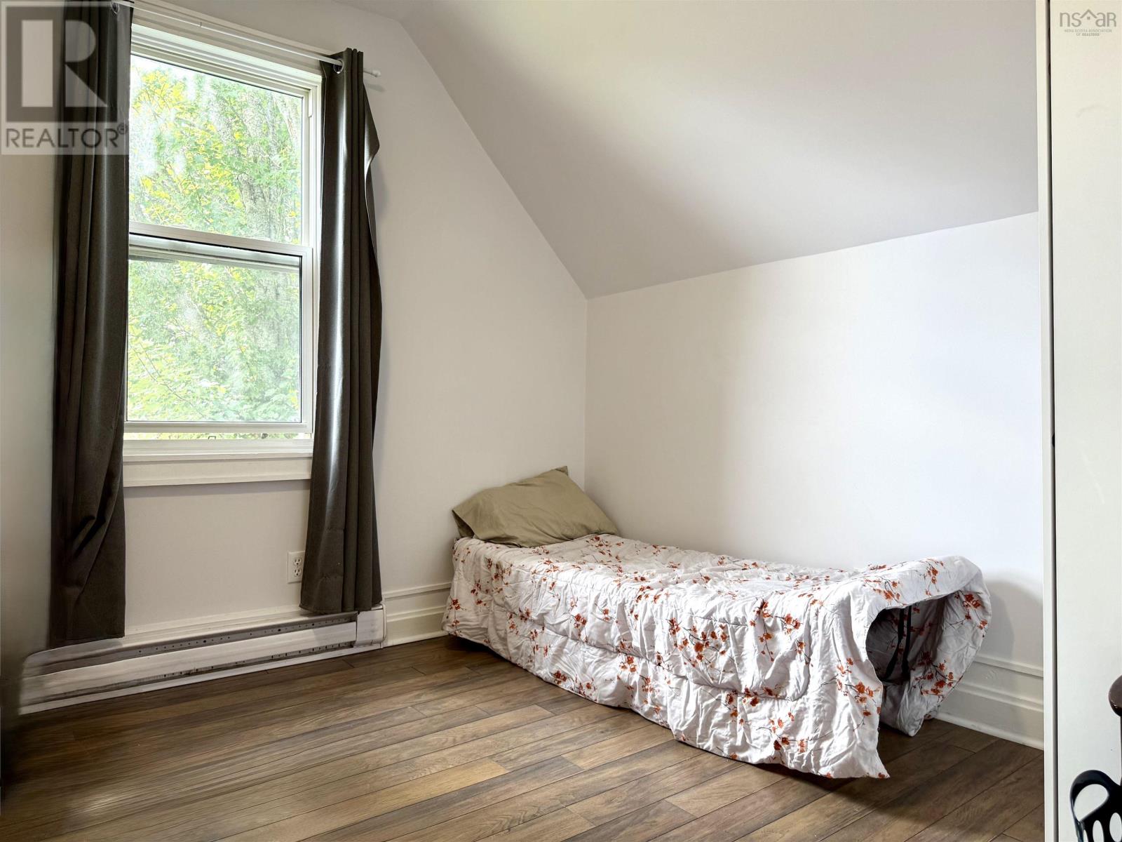22 Chamberlain Street, Amherst, Nova Scotia  B4H 1J8 - Photo 48 - 202622249