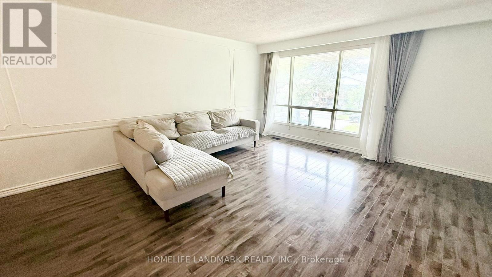 Main Floor - 47 Clancy Drive, Toronto, Ontario  M2J 2V7 - Photo 9 - C13687044
