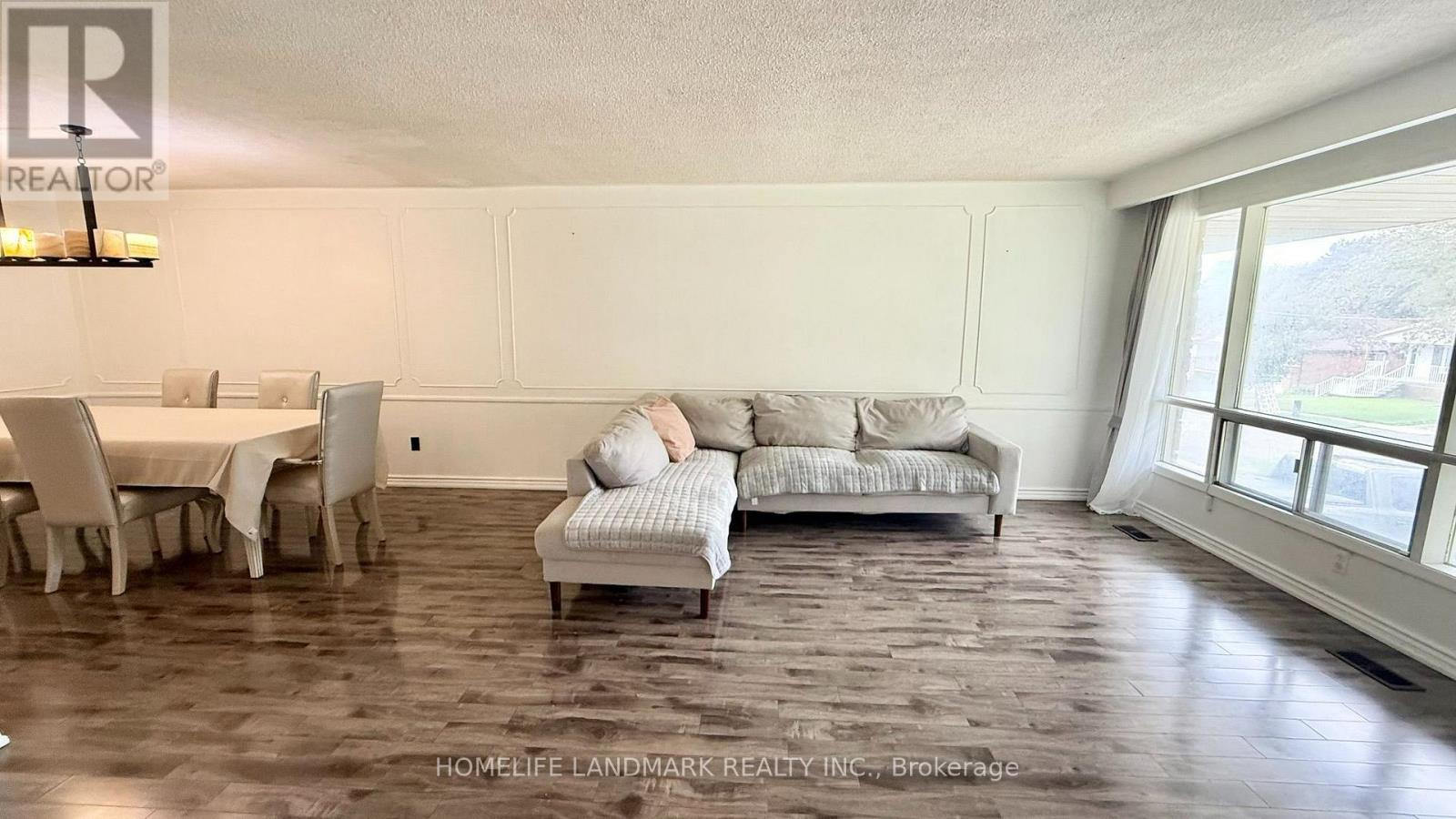 Main Floor - 47 Clancy Drive, Toronto, Ontario  M2J 2V7 - Photo 6 - C13687044
