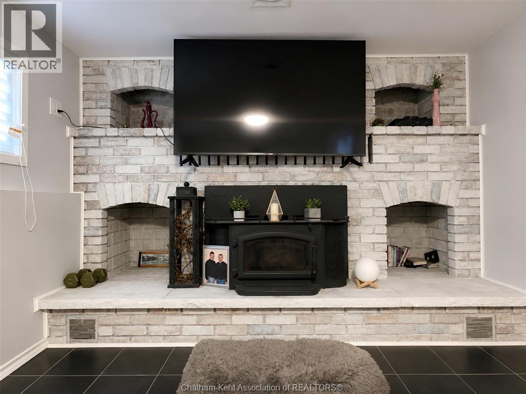 334 Mcnaughton Avenue, Chatham, Ontario  N7L 2G9 - Photo 15 - 26021402