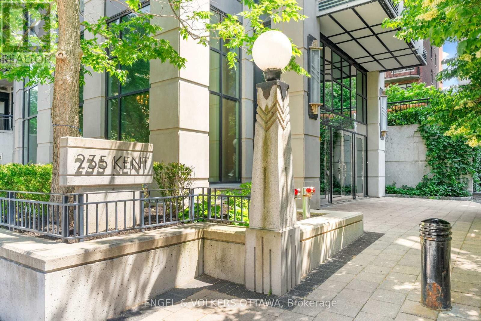 711 - 235 Kent Street, Ottawa, Ontario  K2P 1Z9 - Photo 2 - X13739272