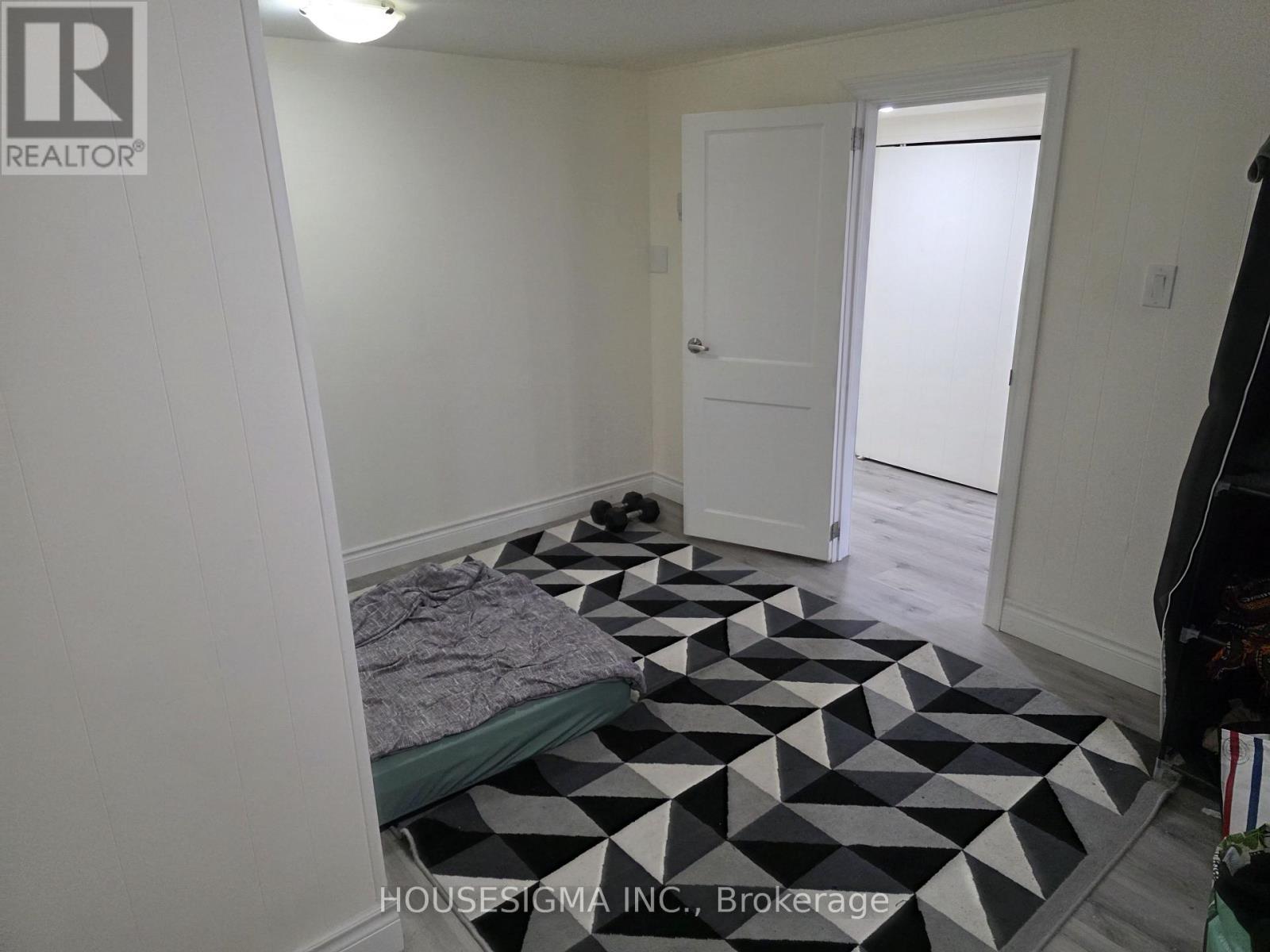 Bsmt - 51 Axsmith Crescent, Toronto, Ontario  M2J 3K2 - Photo 4 - C13739276