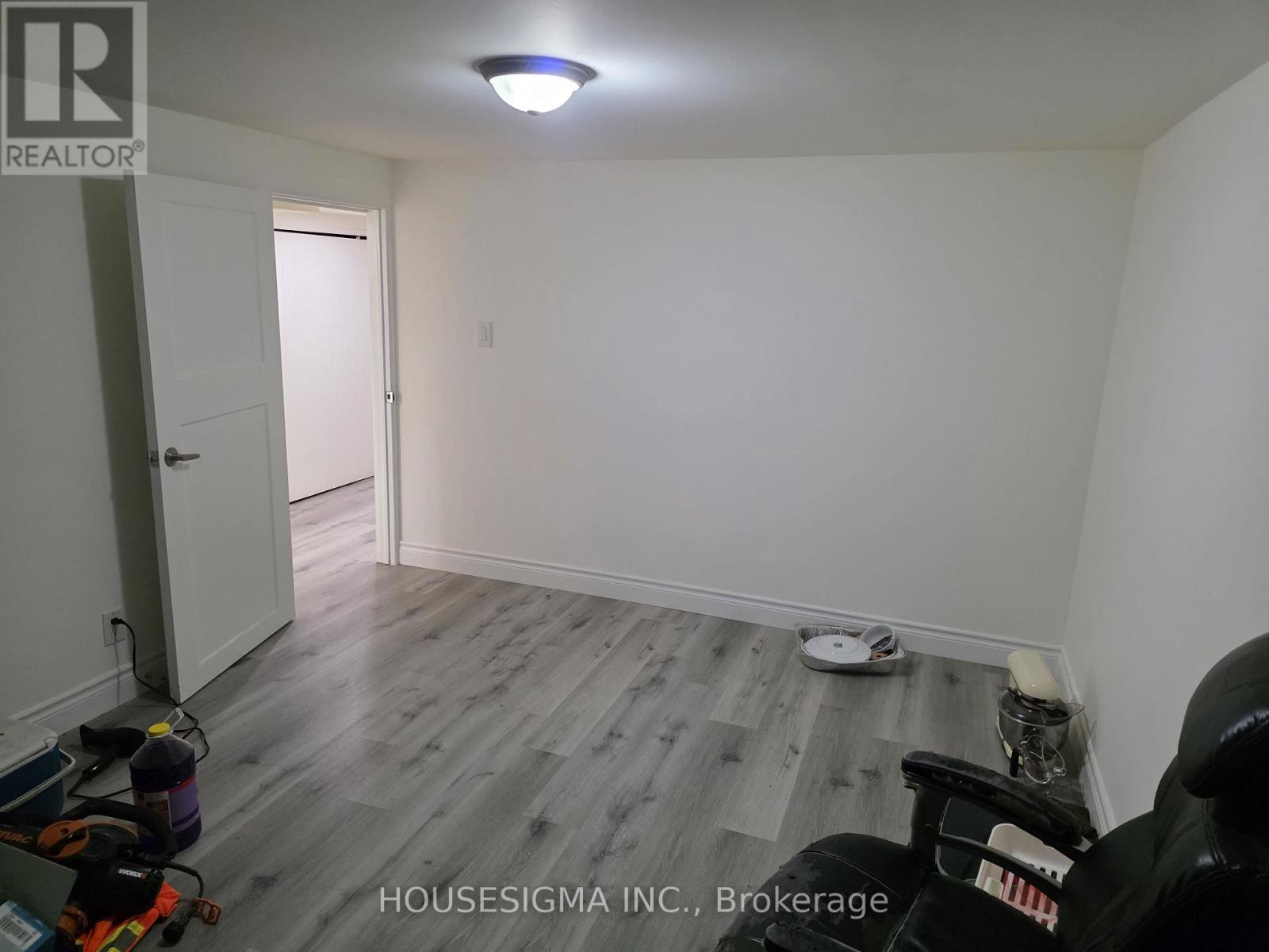 Bsmt - 51 Axsmith Crescent, Toronto, Ontario  M2J 3K2 - Photo 5 - C13739276