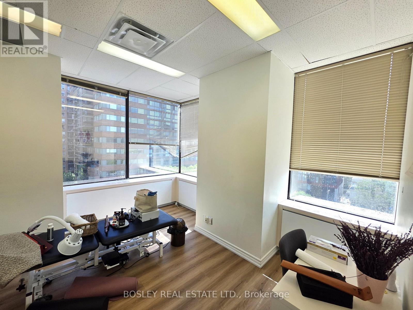 603 - 920 Yonge Street, Toronto, Ontario  M4W 3C7 - Photo 3 - C13739282