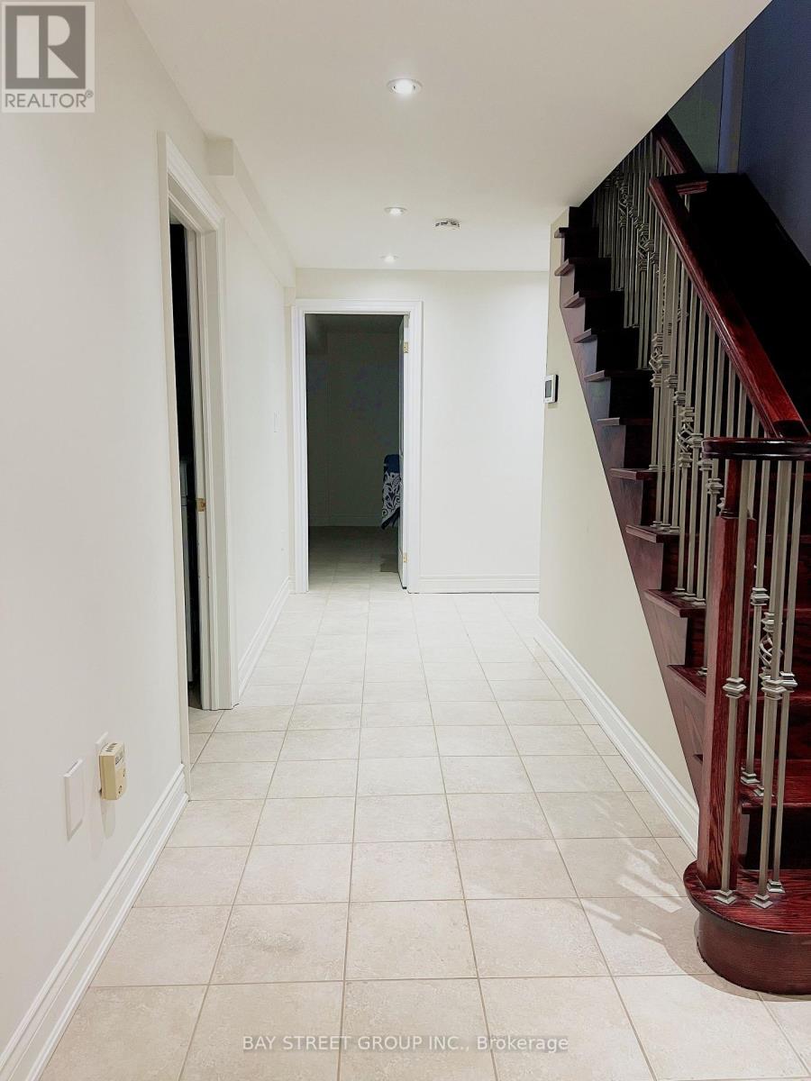 Bsmt 96 Preston Hill Crescent, Vaughan, Ontario  L4K 5L5 - Photo 4 - N13739258