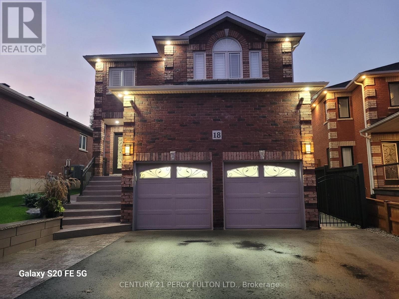 18 WYMAN CRESCENT, Bradford West Gwillimbury, Ontario