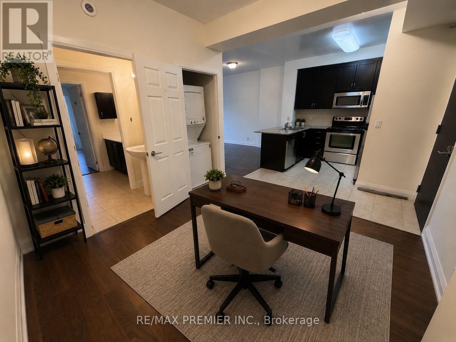406 - 83 Woodbridge Avenue, Vaughan, Ontario  L4L 0C8 - Photo 3 - N13739270