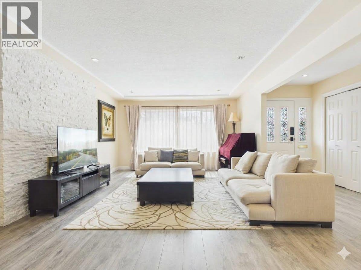 6325 Napier Street, Burnaby, British Columbia  V5B 2B9 - Photo 4 - R3161139