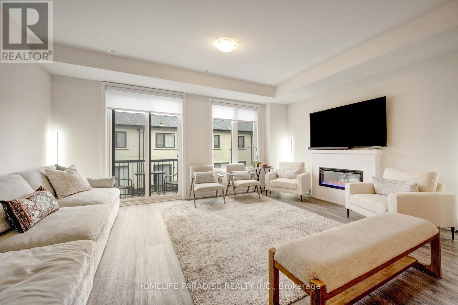 1356 Kaniv Street, Oakville, Ontario  L6M 5R3 - Photo 4 - W13739068