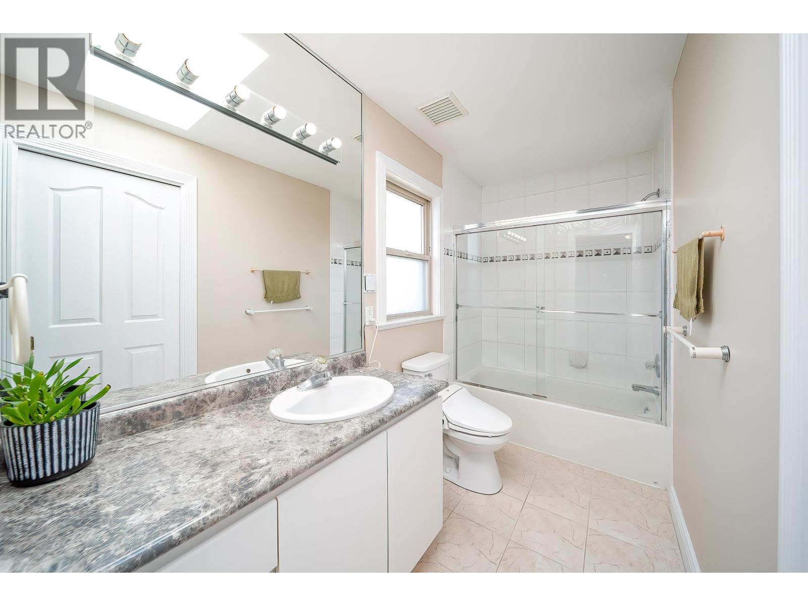 8671 Saunders Road, Richmond, British Columbia  V7A 2A6 - Photo 32 - R3161142