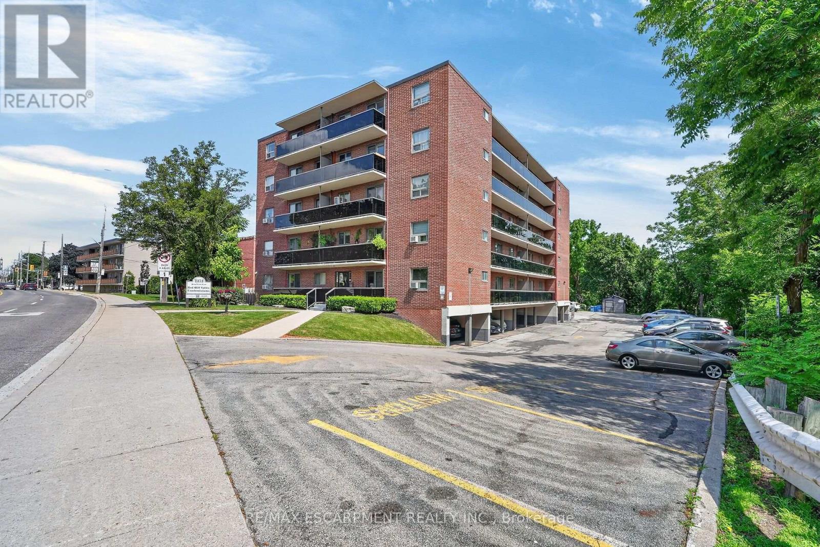 52 - 2373 KING STREET E, Hamilton, Ontario