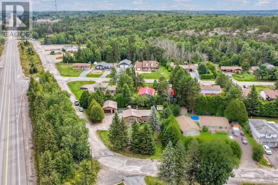 2 Adam, Lively, Ontario  P3Y 1E2 - Photo 37 - 2130111
