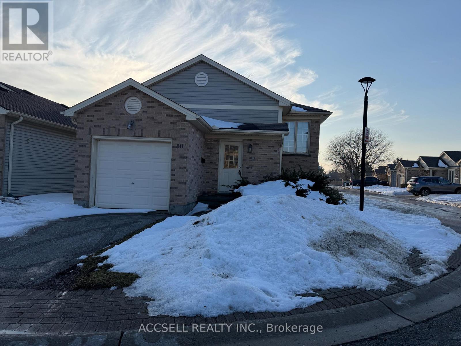 50 - 325 Lighthouse Road, London South, Ontario  N6M 1H8 - Photo 2 - X13598922