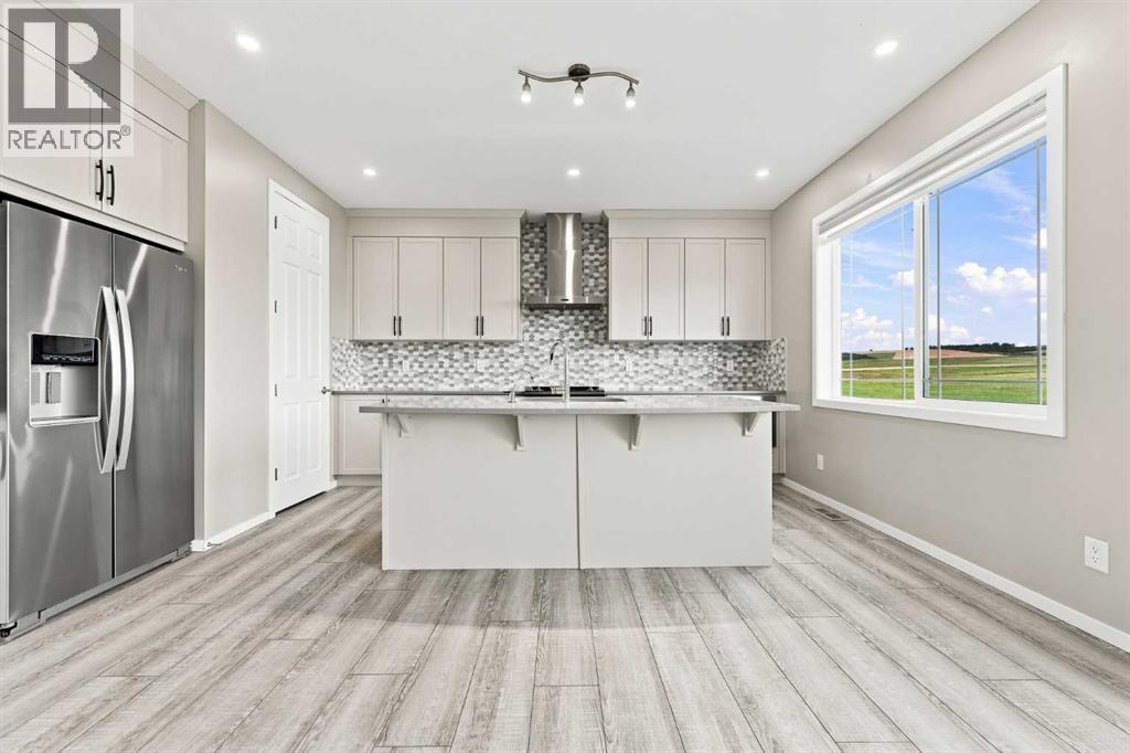 142 Yorkstone Way Sw, Calgary, Alberta  T2X 4S2 - Photo 7 - A2338419
