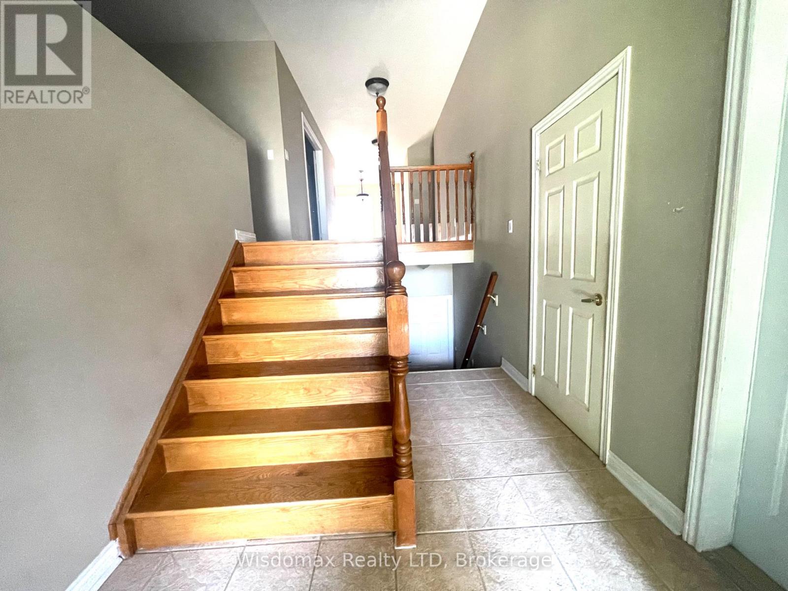 19 Chapel Hill Crescent, Welland, Ontario  L3C 6P9 - Photo 2 - X13739316