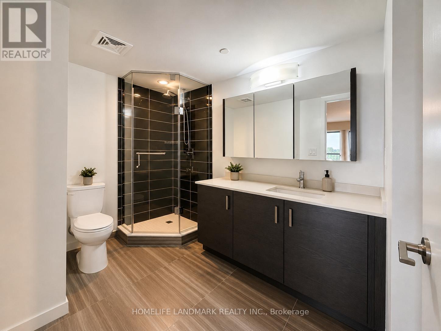1702 - 1 Uptown Drive, Markham, Ontario  L3R 5C1 - Photo 8 - N13739310