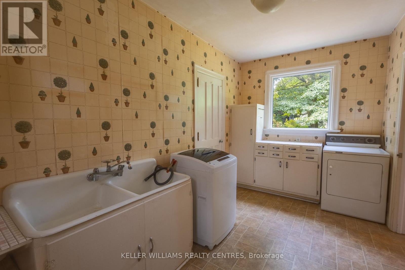 34 Cousins Drive, Aurora, Ontario  L4G 1B4 - Photo 10 - N13739318