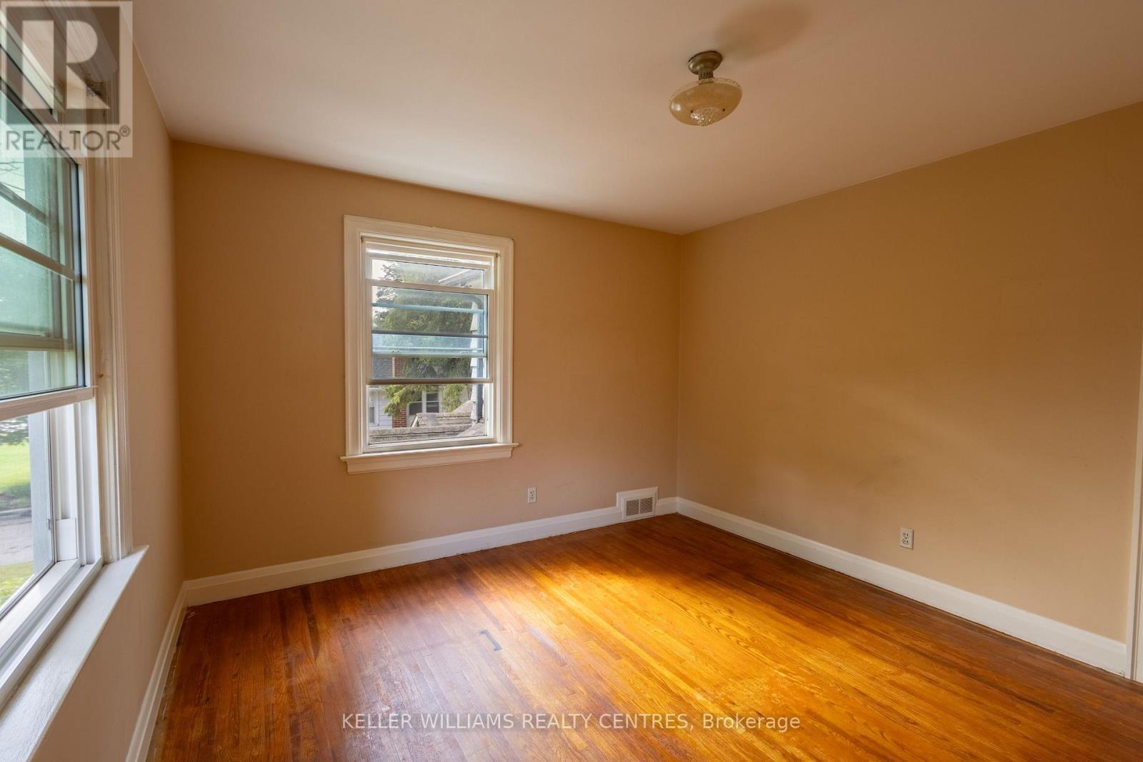 34 Cousins Drive, Aurora, Ontario  L4G 1B4 - Photo 19 - N13739318