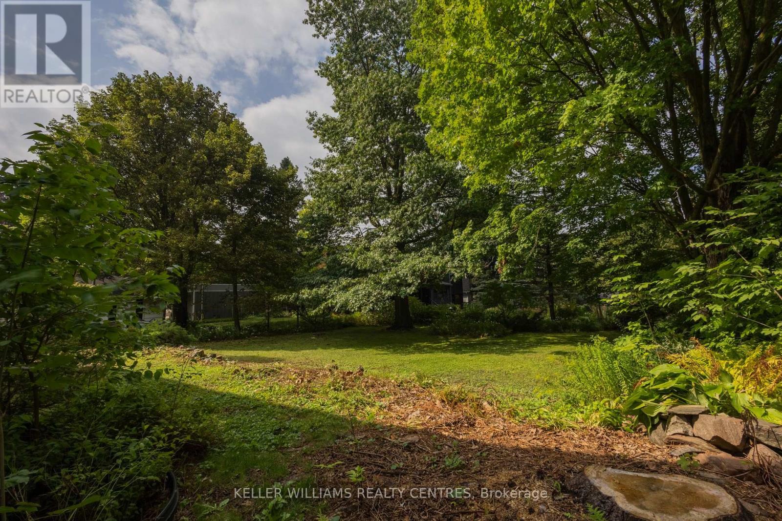 34 Cousins Drive, Aurora, Ontario  L4G 1B4 - Photo 4 - N13739318
