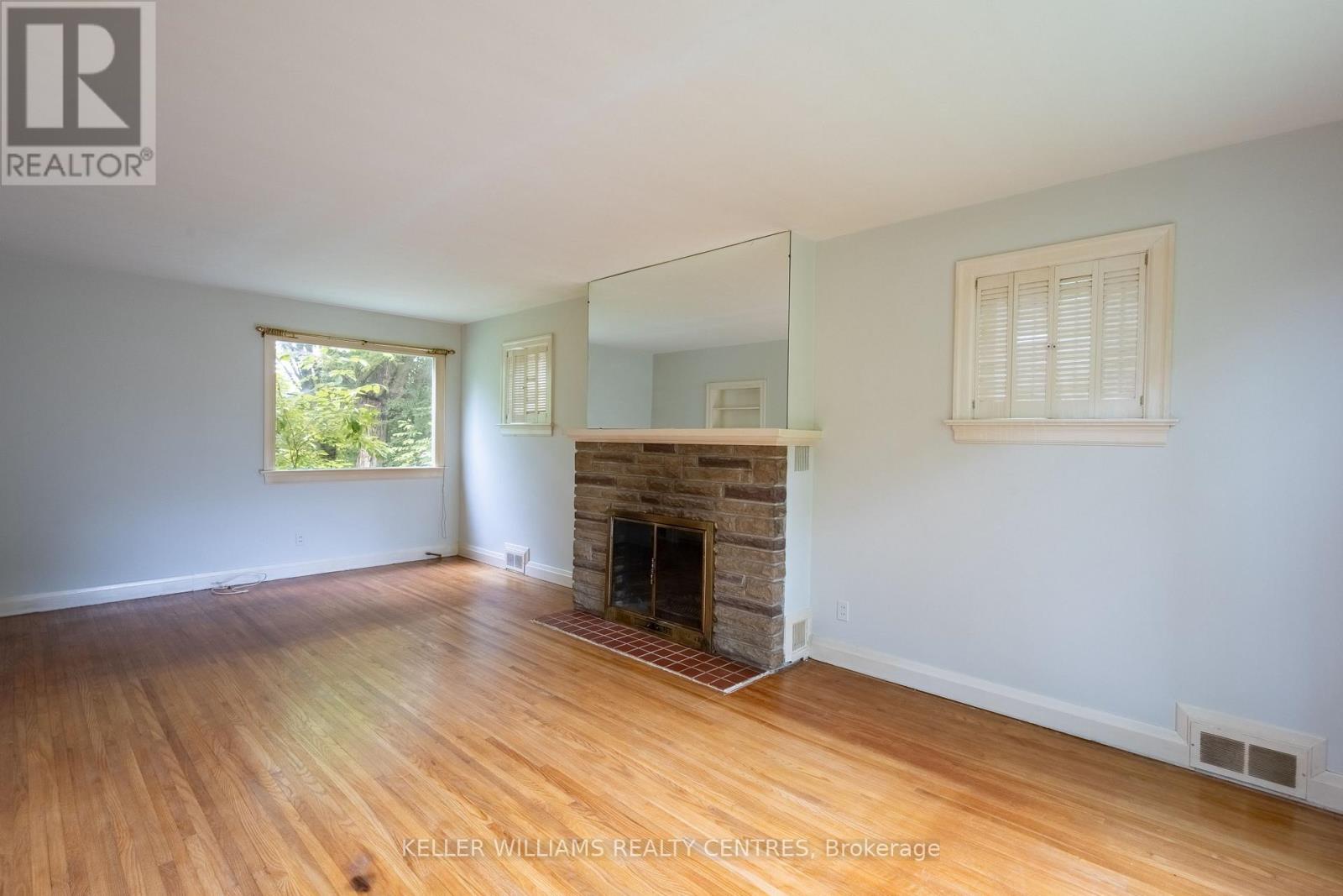 34 Cousins Drive, Aurora, Ontario  L4G 1B4 - Photo 5 - N13739318