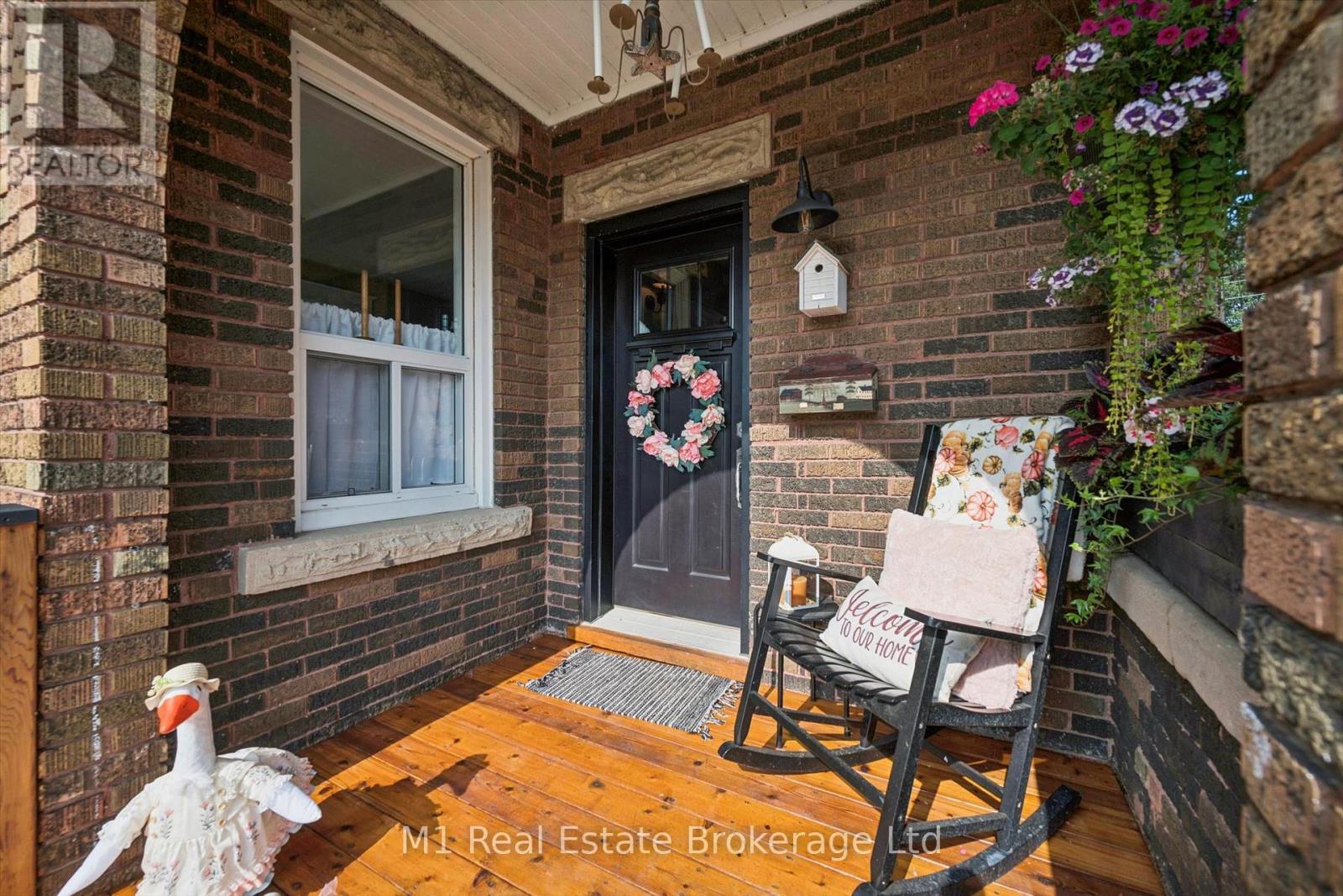 691 St Andrew Street W, Centre Wellington, Ontario  N1M 1P7 - Photo 4 - X13739326