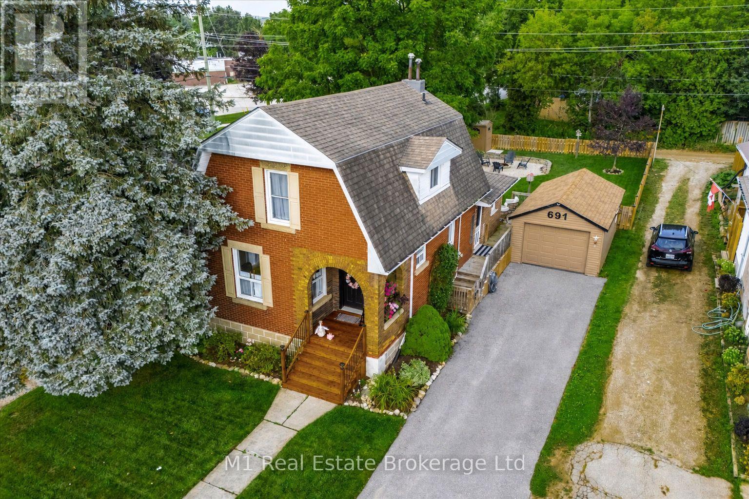 691 St Andrew Street W, Centre Wellington, Ontario  N1M 1P7 - Photo 5 - X13739326