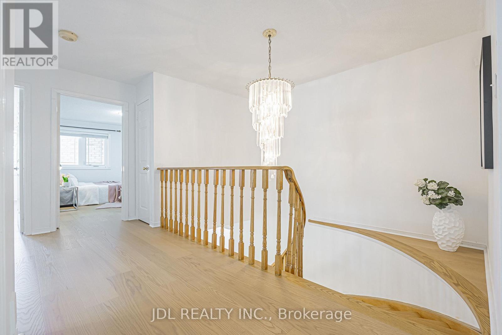 676 Ceremonial Drive, Mississauga, Ontario  L5R 3H9 - Photo 21 - W13739320