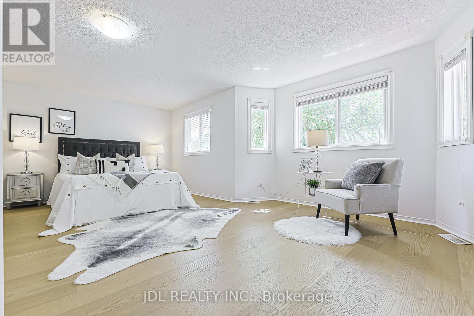 676 Ceremonial Drive, Mississauga, Ontario  L5R 3H9 - Photo 22 - W13739320