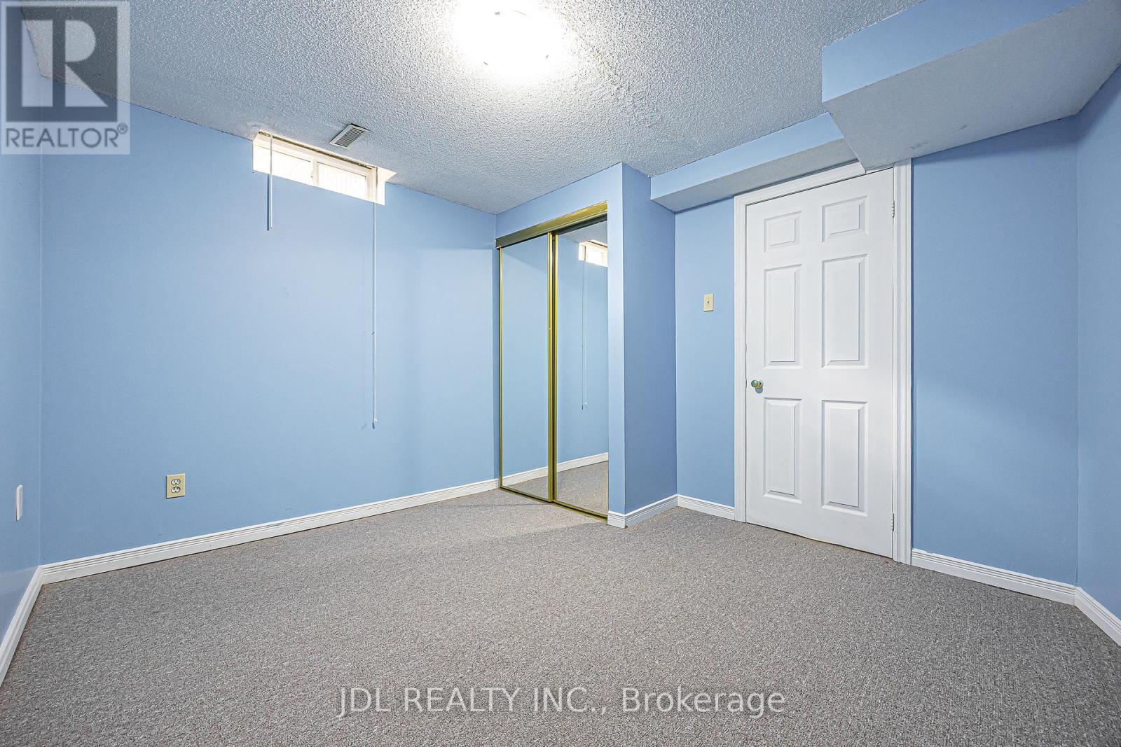 676 Ceremonial Drive, Mississauga, Ontario  L5R 3H9 - Photo 40 - W13739320
