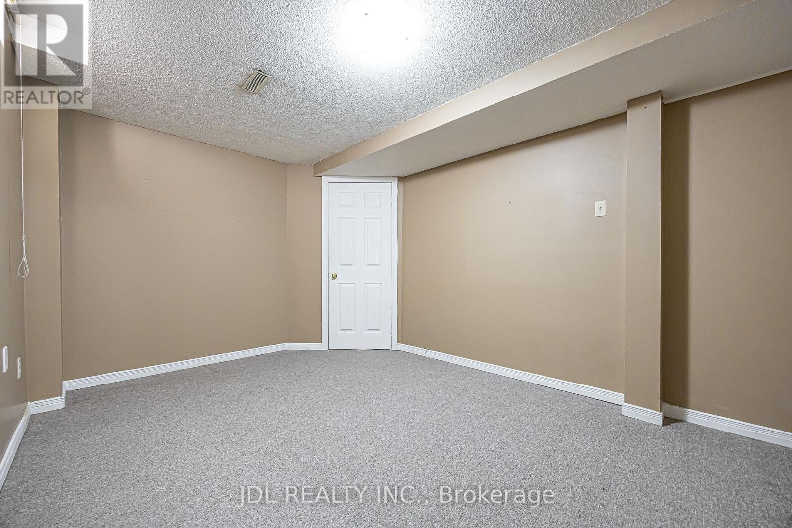 676 Ceremonial Drive, Mississauga, Ontario  L5R 3H9 - Photo 41 - W13739320