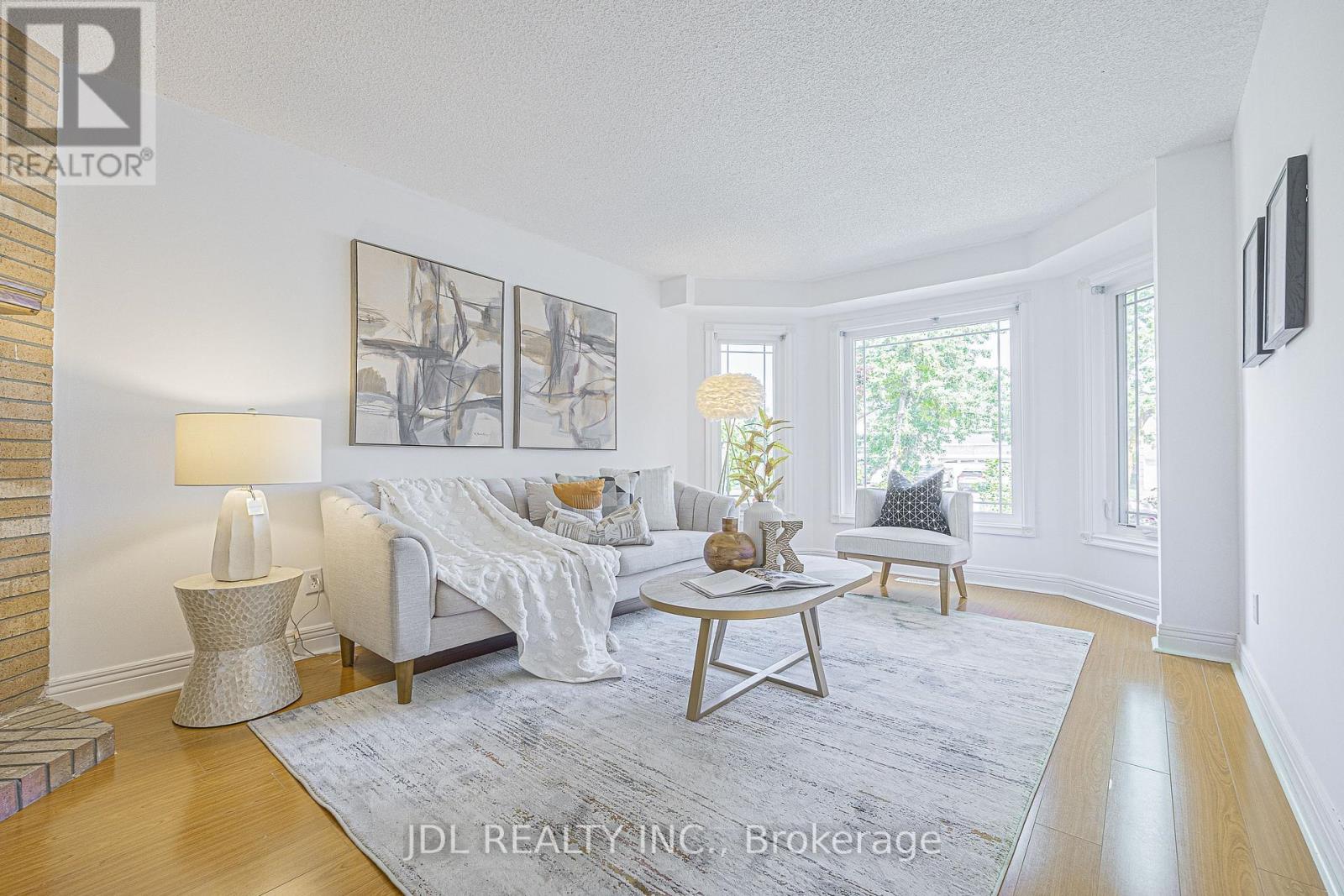 676 Ceremonial Drive, Mississauga, Ontario  L5R 3H9 - Photo 7 - W13739320