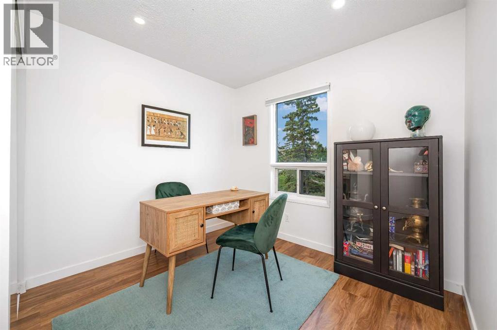 503 Signal Hill Green Sw, Calgary, Alberta  T3H 2Y4 - Photo 20 - A2329749