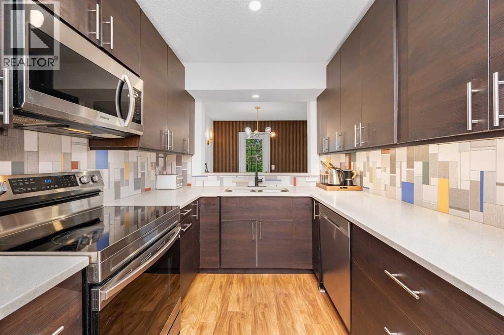 503 Signal Hill Green Sw, Calgary, Alberta  T3H 2Y4 - Photo 8 - A2329749