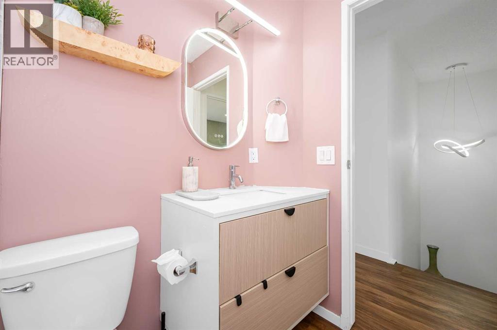 503 Signal Hill Green Sw, Calgary, Alberta  T3H 2Y4 - Photo 24 - A2329749