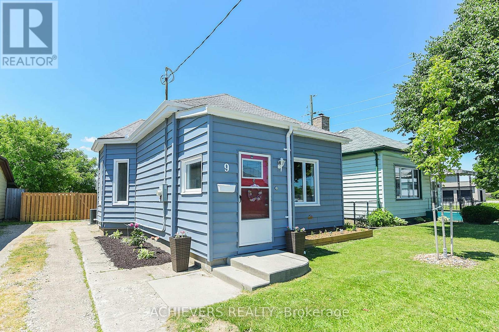 9 Pearl Street, London East, Ontario  N5Z 1X1 - Photo 2 - X13739322