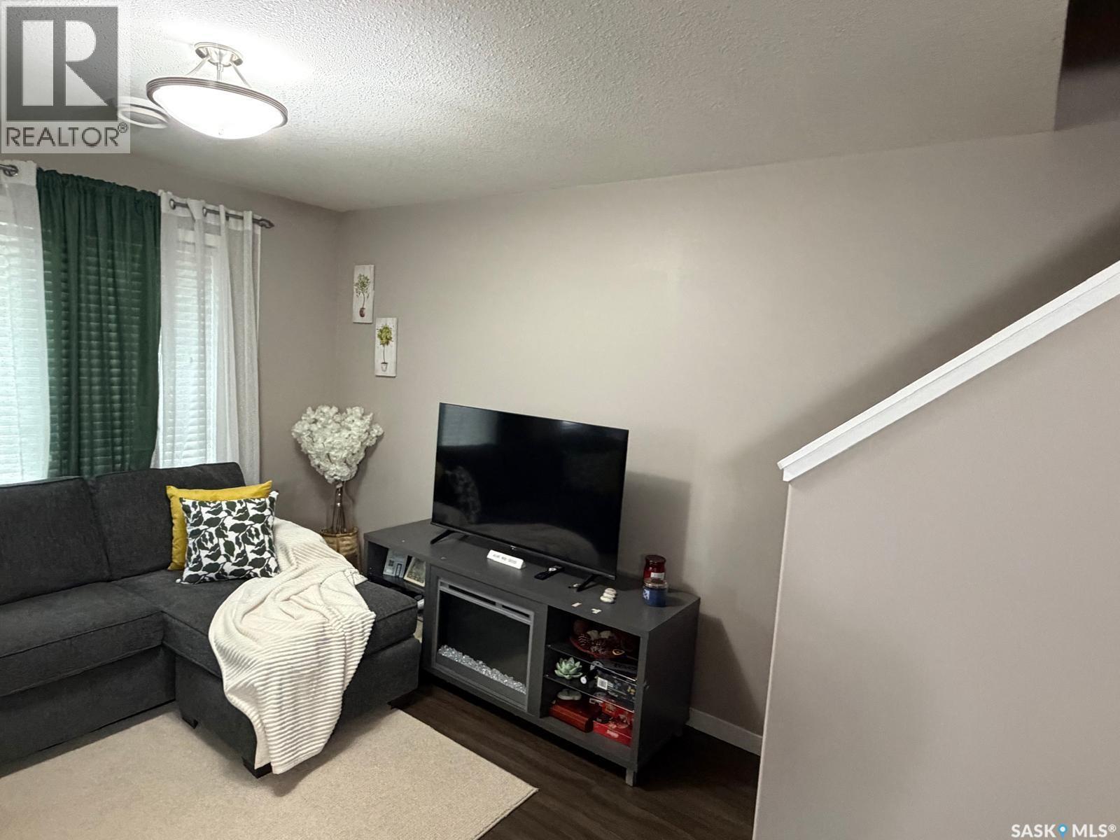 503 3440 Avonhurst Drive, Regina, Saskatchewan  S4R 2E1 - Photo 3 - SK047102