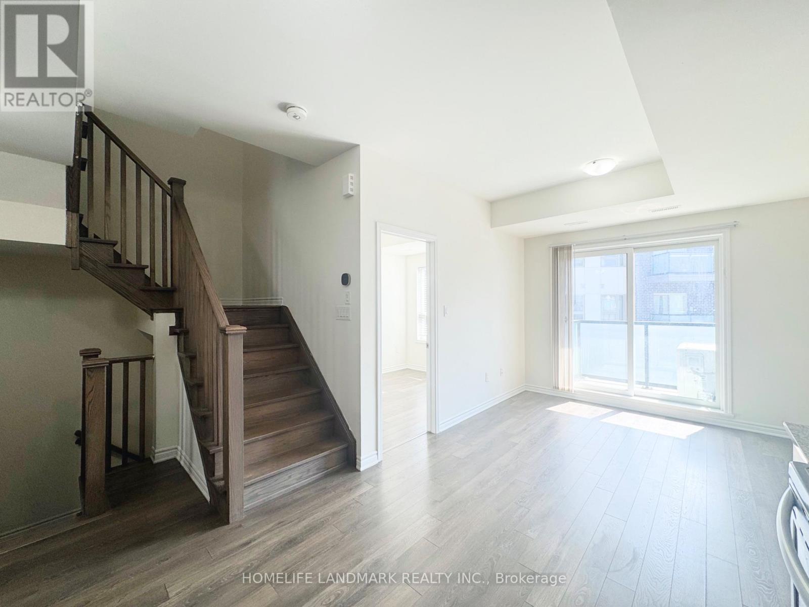 214 - 1085 Danforth Road, Toronto, Ontario  M1J 0B2 - Photo 4 - E13739356