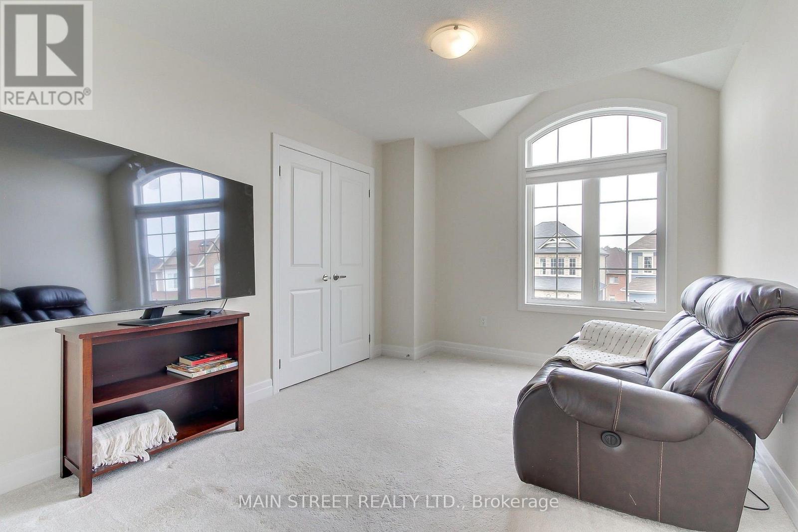 38 Clear Spring Avenue, Georgina, Ontario  L4P 0H7 - Photo 19 - N13739350