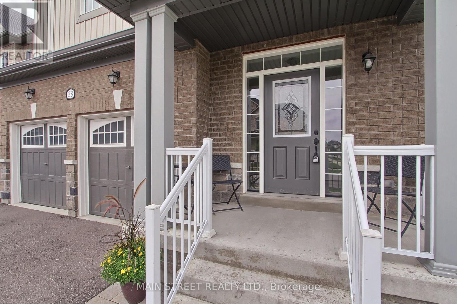 38 Clear Spring Avenue, Georgina, Ontario  L4P 0H7 - Photo 4 - N13739350