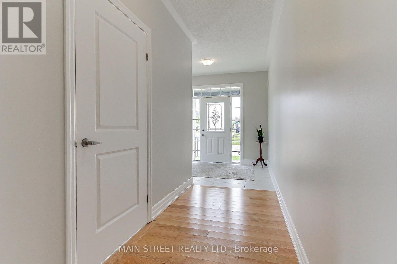 38 Clear Spring Avenue, Georgina, Ontario  L4P 0H7 - Photo 6 - N13739350