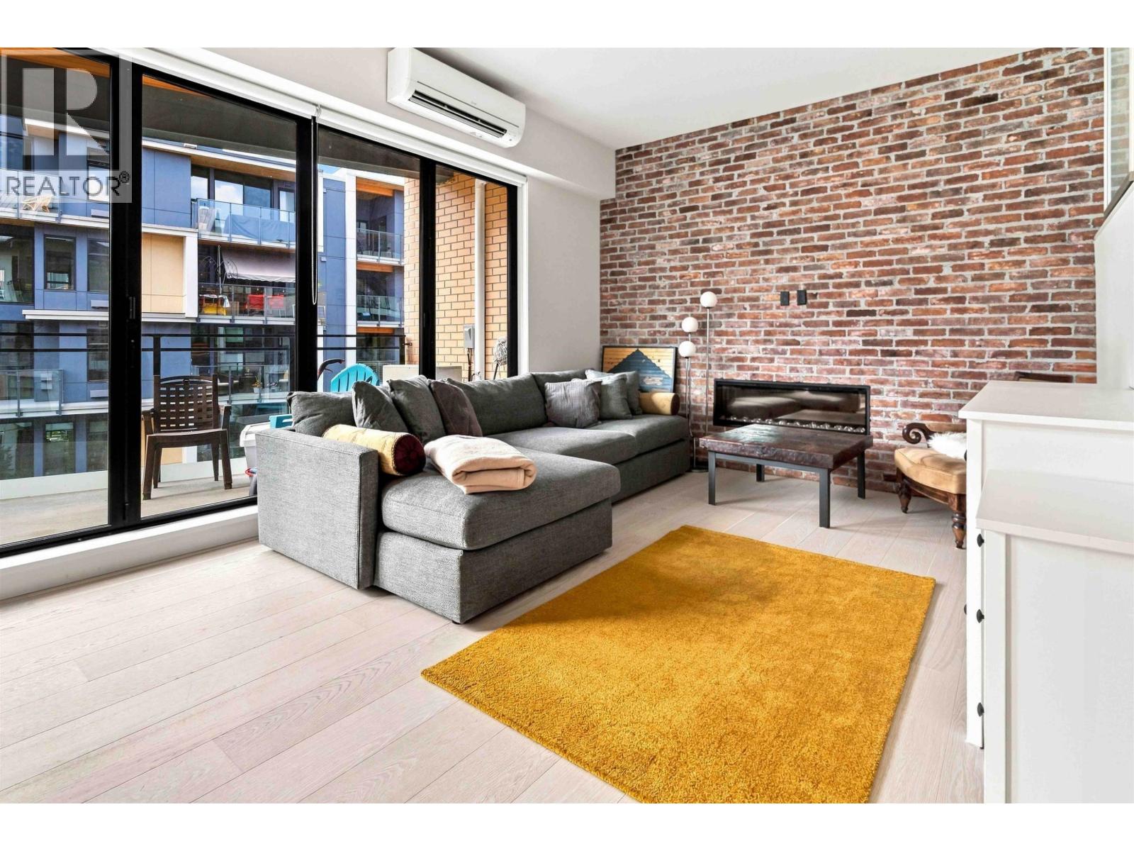 318 300 Salter Street, New Westminster, British Columbia  V3M 0L9 - Photo 5 - R3161159
