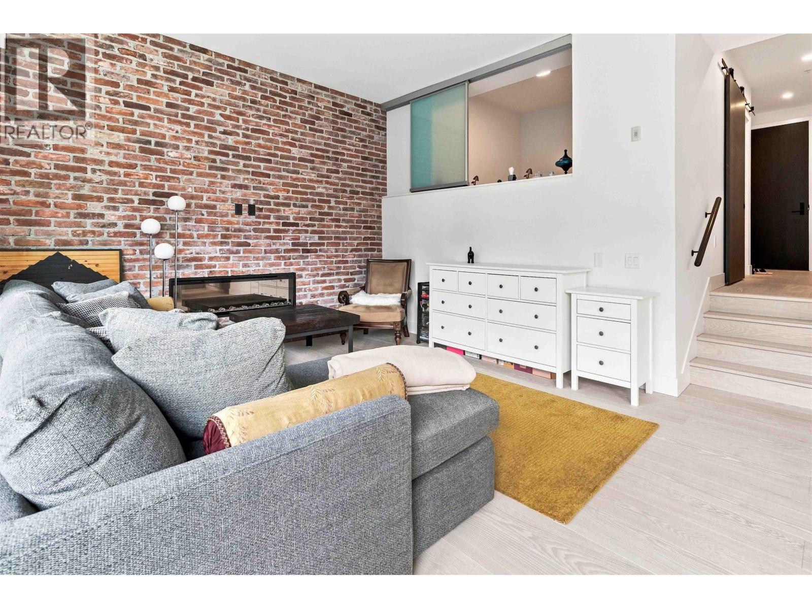 318 300 Salter Street, New Westminster, British Columbia  V3M 0L9 - Photo 6 - R3161159