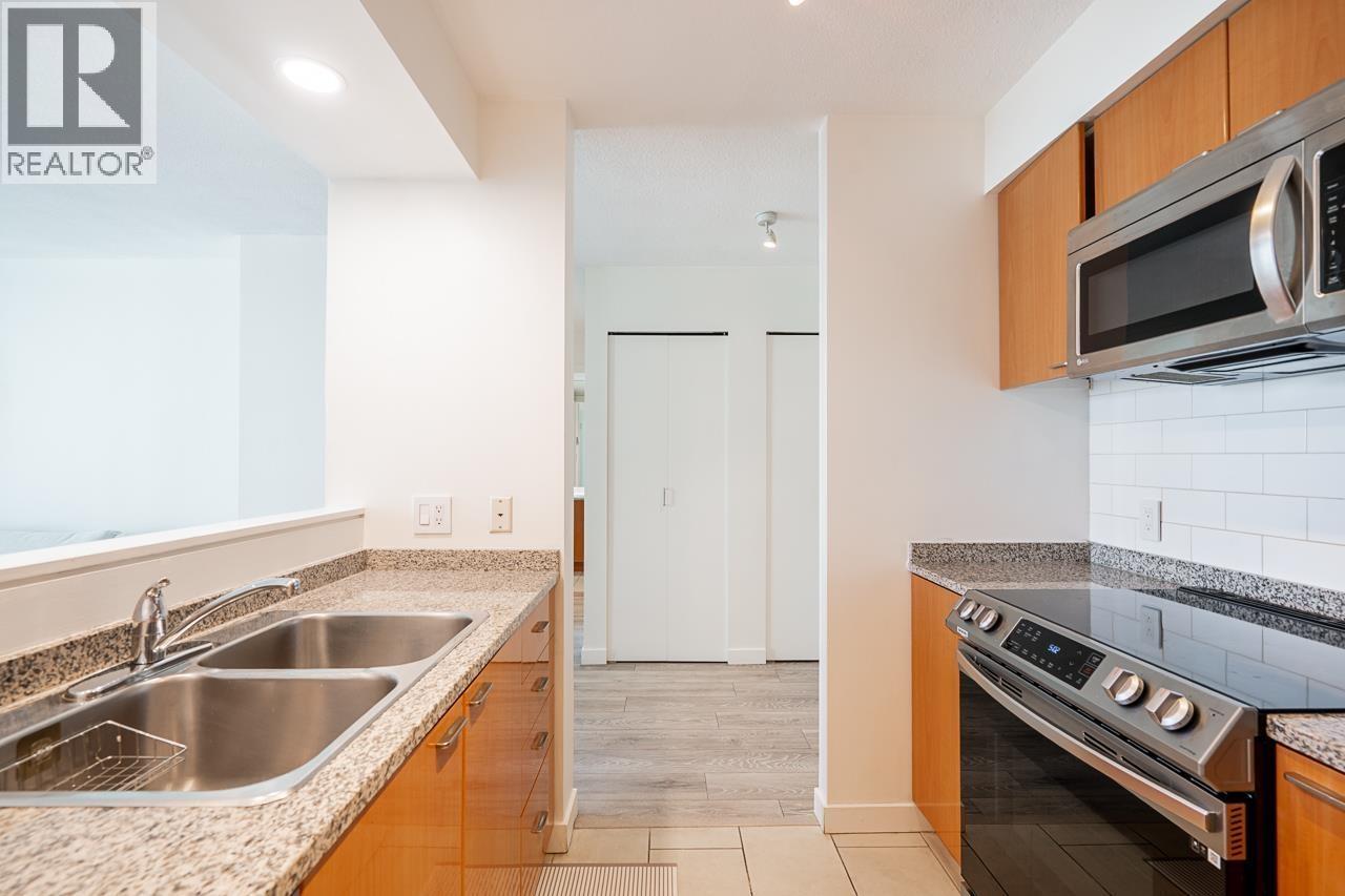 1803 1200 W Georgia Street, Vancouver, British Columbia  V6E 4E6 - Photo 13 - R3161160