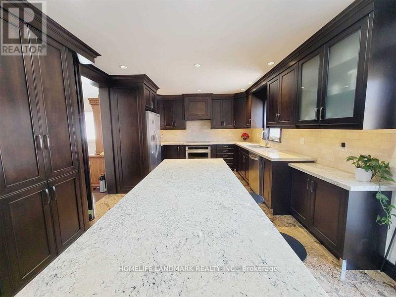274 Falstaff Avenue, Toronto, Ontario  M6L 3E6 - Photo 10 - W13739334