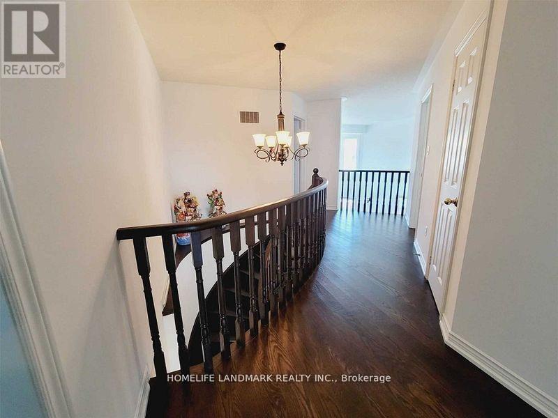 274 Falstaff Avenue, Toronto, Ontario  M6L 3E6 - Photo 16 - W13739334