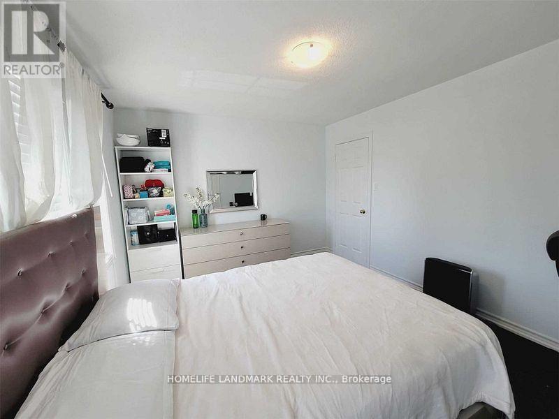 274 Falstaff Avenue, Toronto, Ontario  M6L 3E6 - Photo 22 - W13739334
