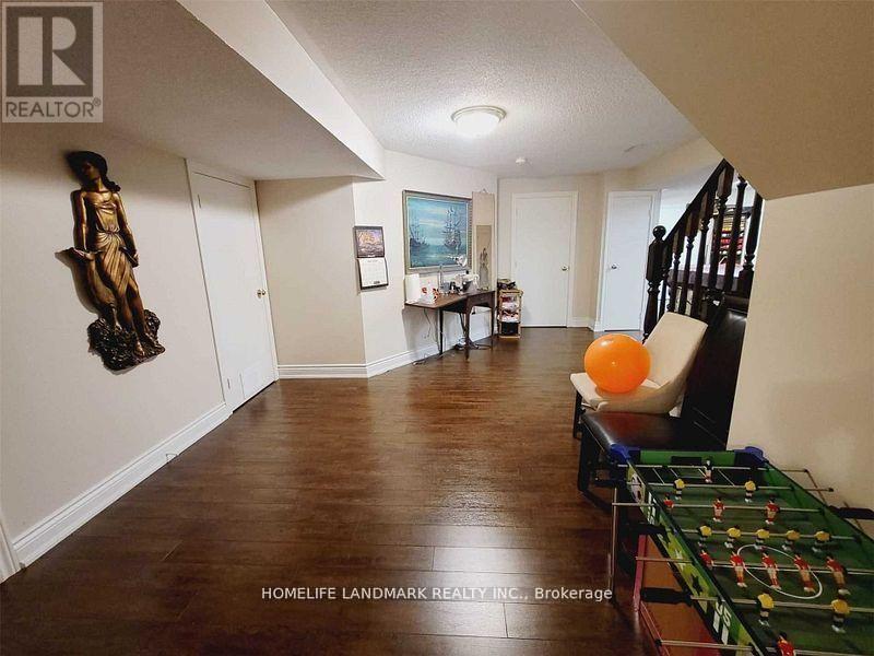 274 Falstaff Avenue, Toronto, Ontario  M6L 3E6 - Photo 24 - W13739334