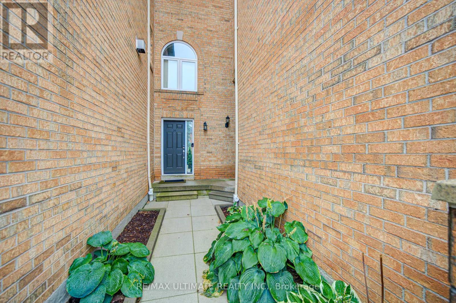 53 - 45 Bristol Road E, Mississauga, Ontario  L4Z 3P5 - Photo 2 - W13739336